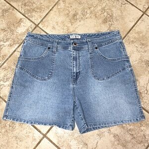 Vintage 90’s/Y2K Duck Head Denim Shorts